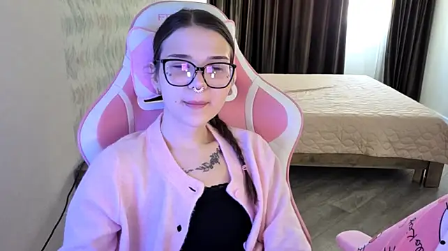 ClarisaValensuela's Webcam Show