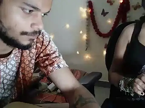 Show Webcam de juaicy_canndy69
