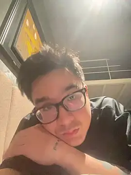 KayNguyenne 在線直播表演