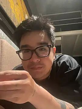 KayNguyenne's Webcam Show