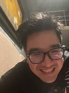 KayNguyenne Show Webcam