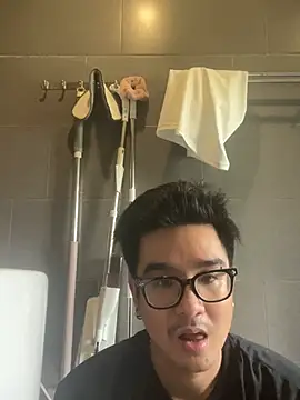 KayNguyenne 网络视讯表演