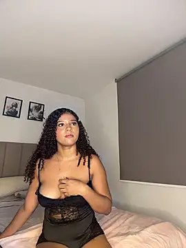 Show Webcam de Sophia-Brunette