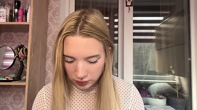 ShastaSamaniego's Live XXX Chat