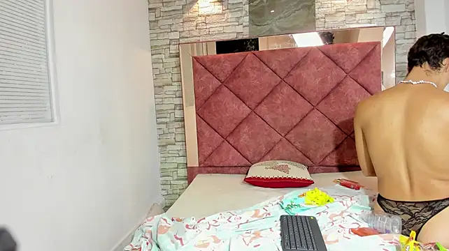 Pertunjukan Kamera Web AhriMoon