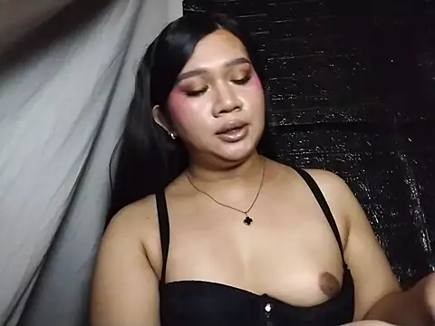 Luvcum143 网络视讯表演