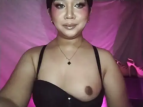 Luvcum143 Show Webcam
