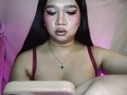 Luvcum143 在線直播表演