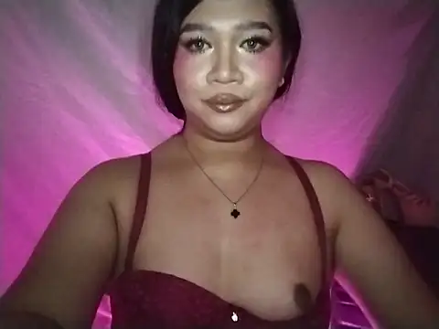 Pertunjukan Kamera Web Luvcum143