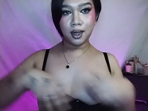 Luvcum143 Show in webcam
