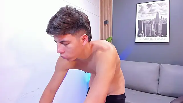 Hotboy_Wallen: διαδικτυακό σόου στην κάμερα