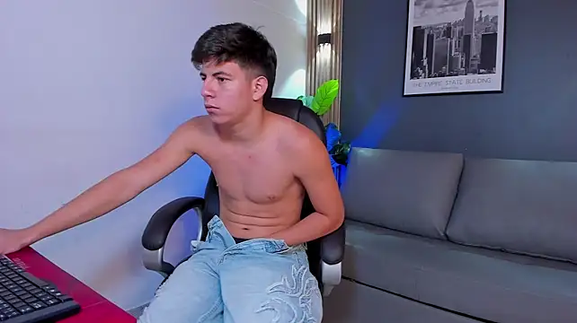 Hotboy_Wallen: διαδικτυακό σόου στην κάμερα