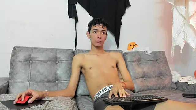 Hideaky_boycum's Webcam Show