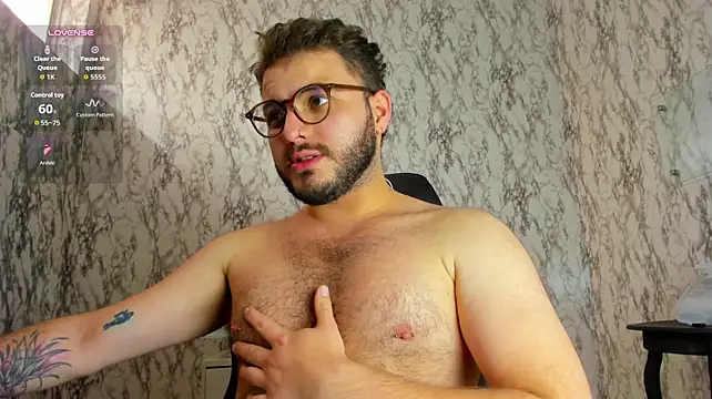 Hairy_cub_Salvatore's Webcam Show