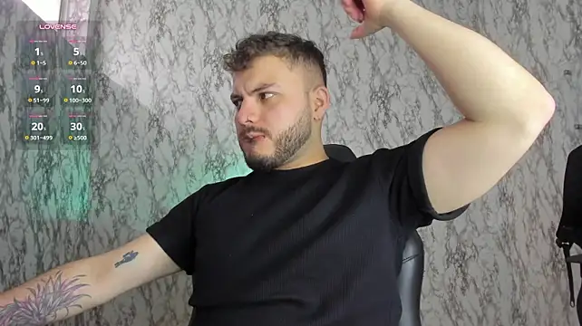Вебкам-шоу Hairy_cub_Salvatore