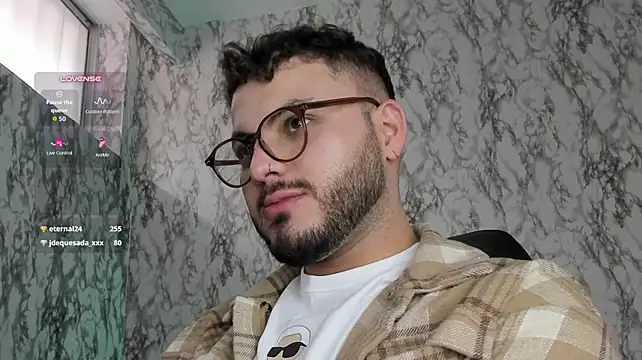 Hairy_cub_Salvatore Show in webcam