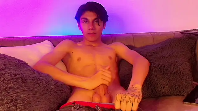 HarryLaurent18 网络视讯表演