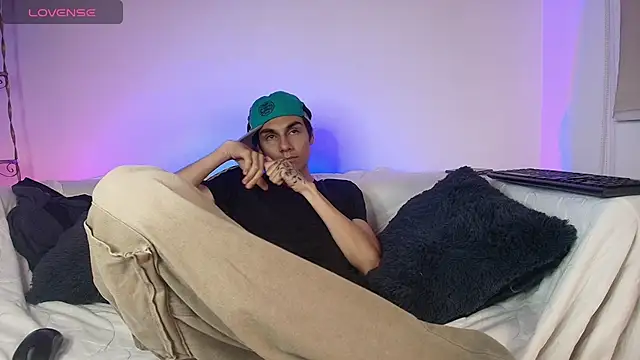 HarryLaurent18 Webcam Show