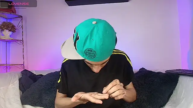 HarryLaurent18 webkamerás műsora