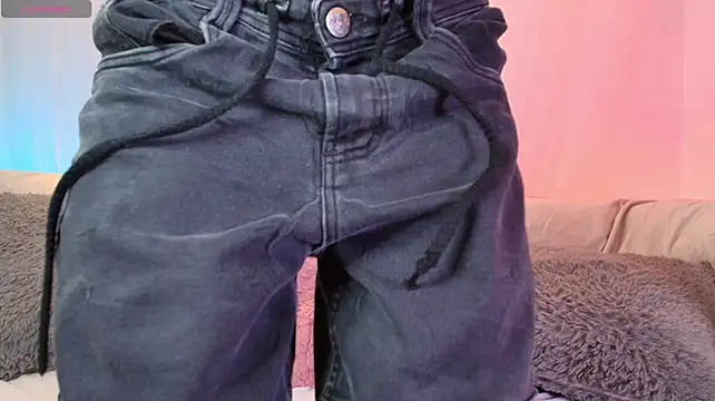 HarryLaurent18 Show in webcam