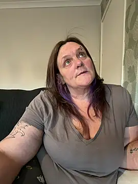 Big-Bootiej's Webcam Show