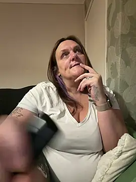 Big-Bootiej webcam show