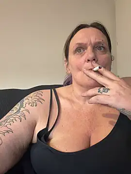 Big-Bootiej Live XXX-Chat