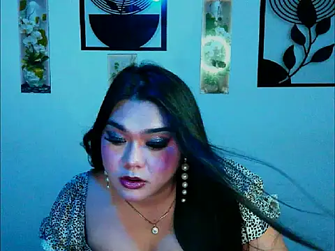 OMG_TsHugeCOCK Pertunjukan Webcam