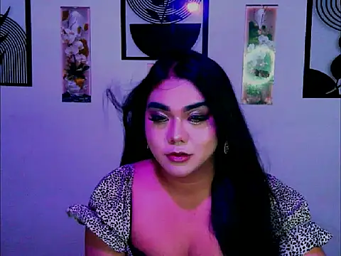 Show webcam de OMG_TsHugeCOCK