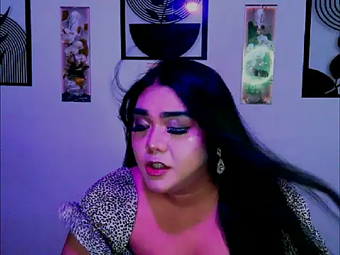 OMG_TsHugeCOCK Pertunjukan Webcam