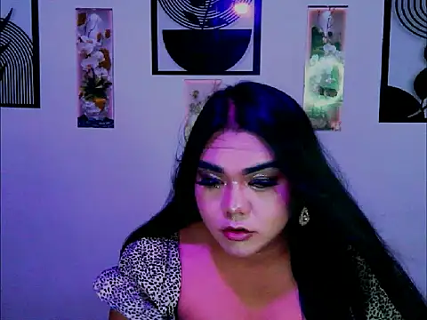 OMG_TsHugeCOCK – webcam-show