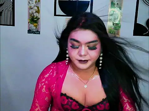 عرض كام OMG_TsHugeCOCK
