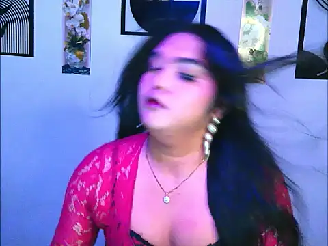 OMG_TsHugeCOCK Show Webcam
