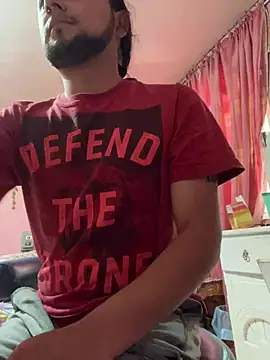 jovenbull069 Show in webcam