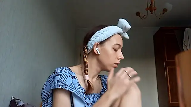 NikiMazzo Show in webcam