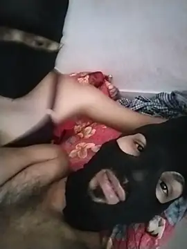 DesiCoupleBD69 Show in webcam