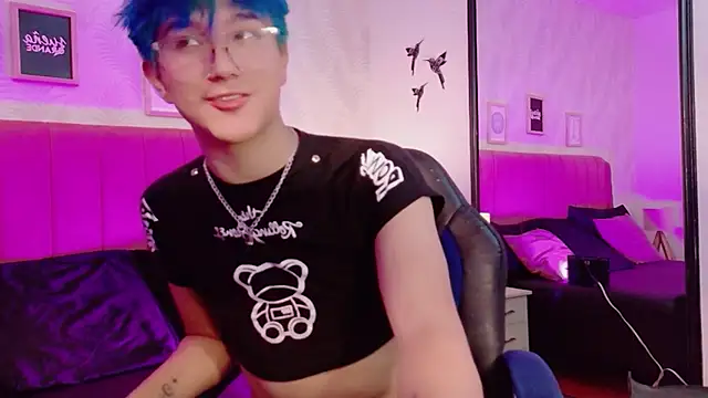 Salem__blue Webcam show