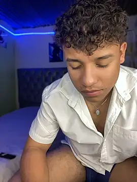 Show de JuanDiegoMontes na webcam