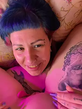 KeepCalmAndSendTokens Webcamshow