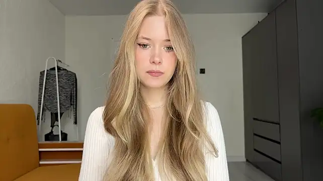 MeliMurrrn Webbikameraesitys