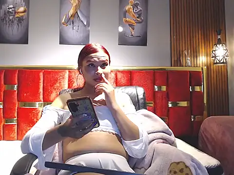 Show modela SALOME_KONOR na web-kameri
