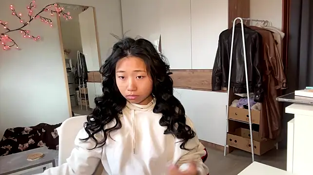 KumaLuna's Webcam Show