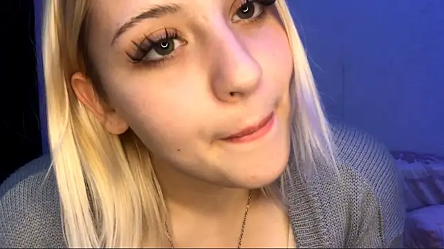 Chat +18 de LinaDelRay ao vivo