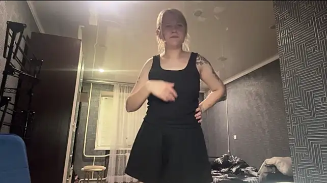 Pokazy przed kamerką – EvelyneSalado