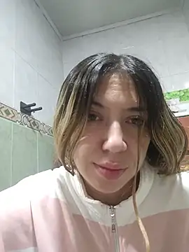 عرض كام valkiria_lips_
