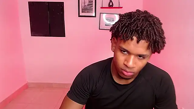 Show modela kai_vip na web-kameri