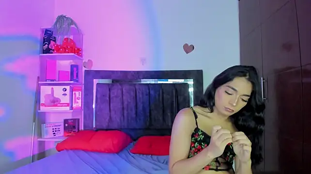 Isabella_TransGirl: διαδικτυακό σόου στην κάμερα
