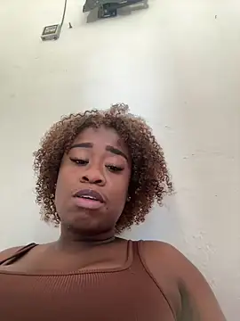 Pertunjukan Kamera Web Afrobabee