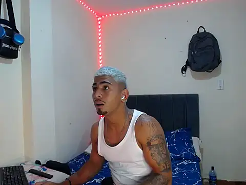 black_hot1's Webcam Show