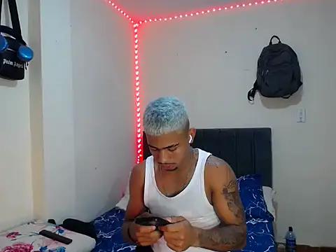 black_hot1's Webcam Show